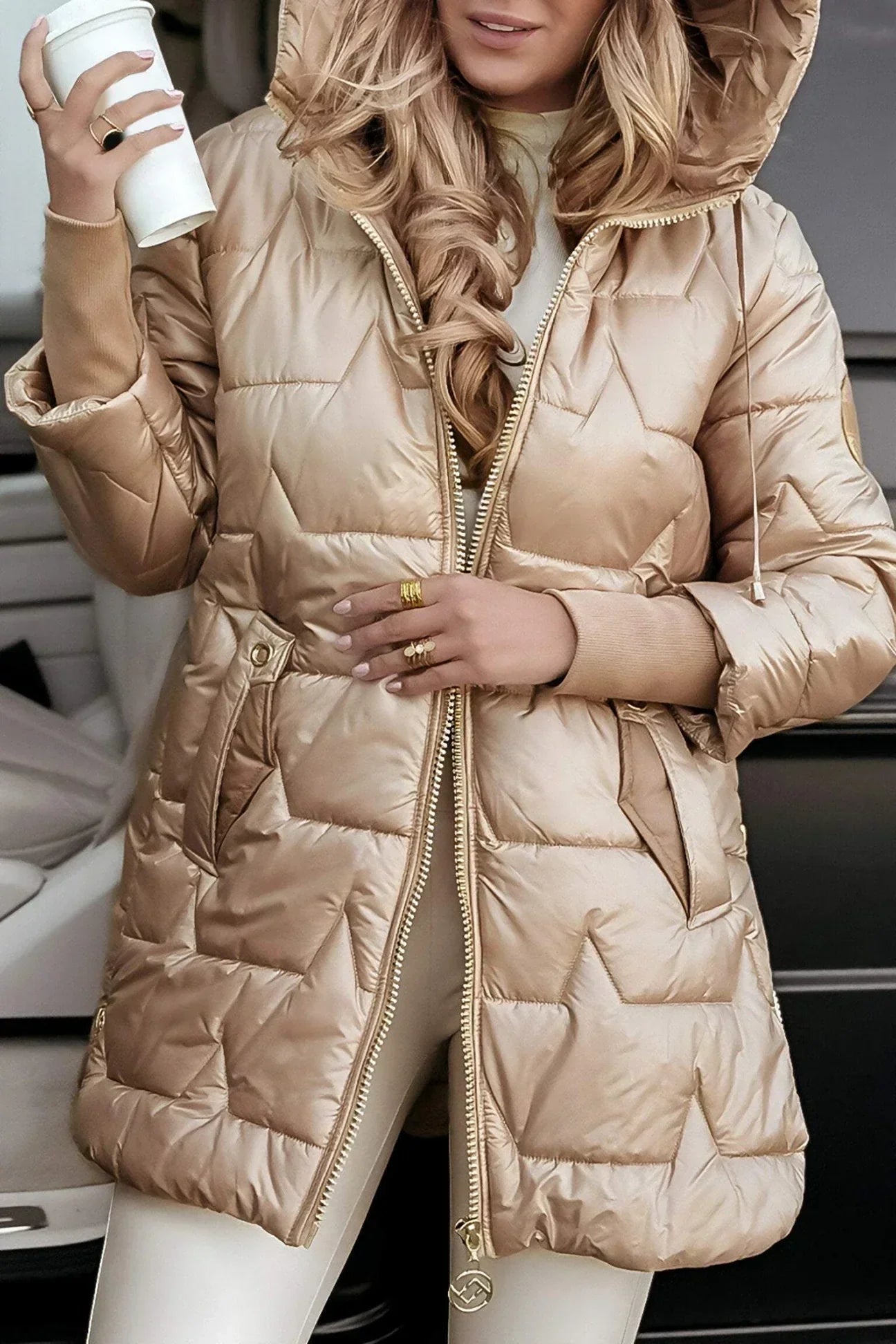 Nora - Manteau Élégant d'Hiver avec Capuche et Rembourrage